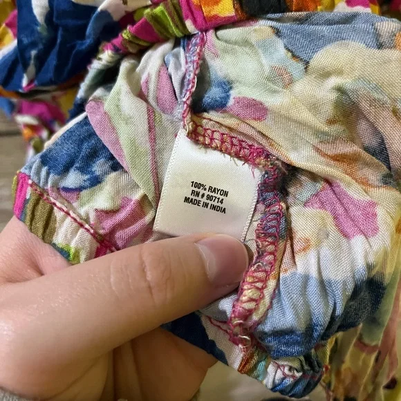 🤎3/$10 Coco Blanco Colorful Floral Puff Sleeve Blouse Size Small - Picture 6 of 7
